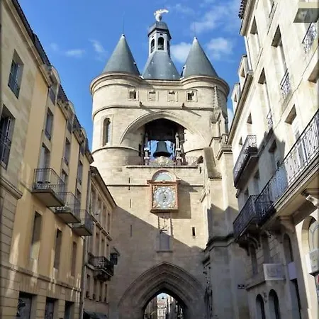 T3 De Charme Centre Historique ボルドー