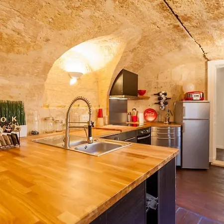 T3 De Charme Centre Historique ボルドー